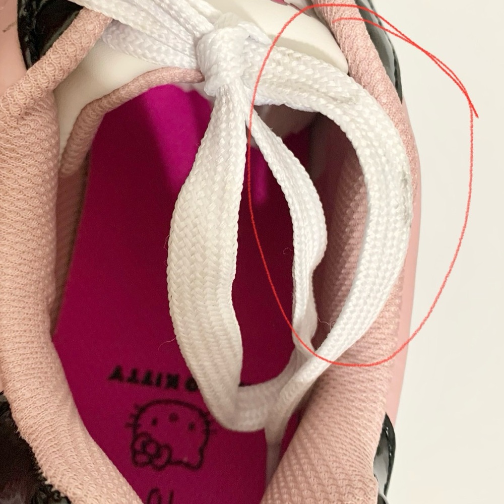 Hello Kitty Sneakers Sanrio Tennis Shoes Lace Up - 10 - NEW - Picture 7 of 7